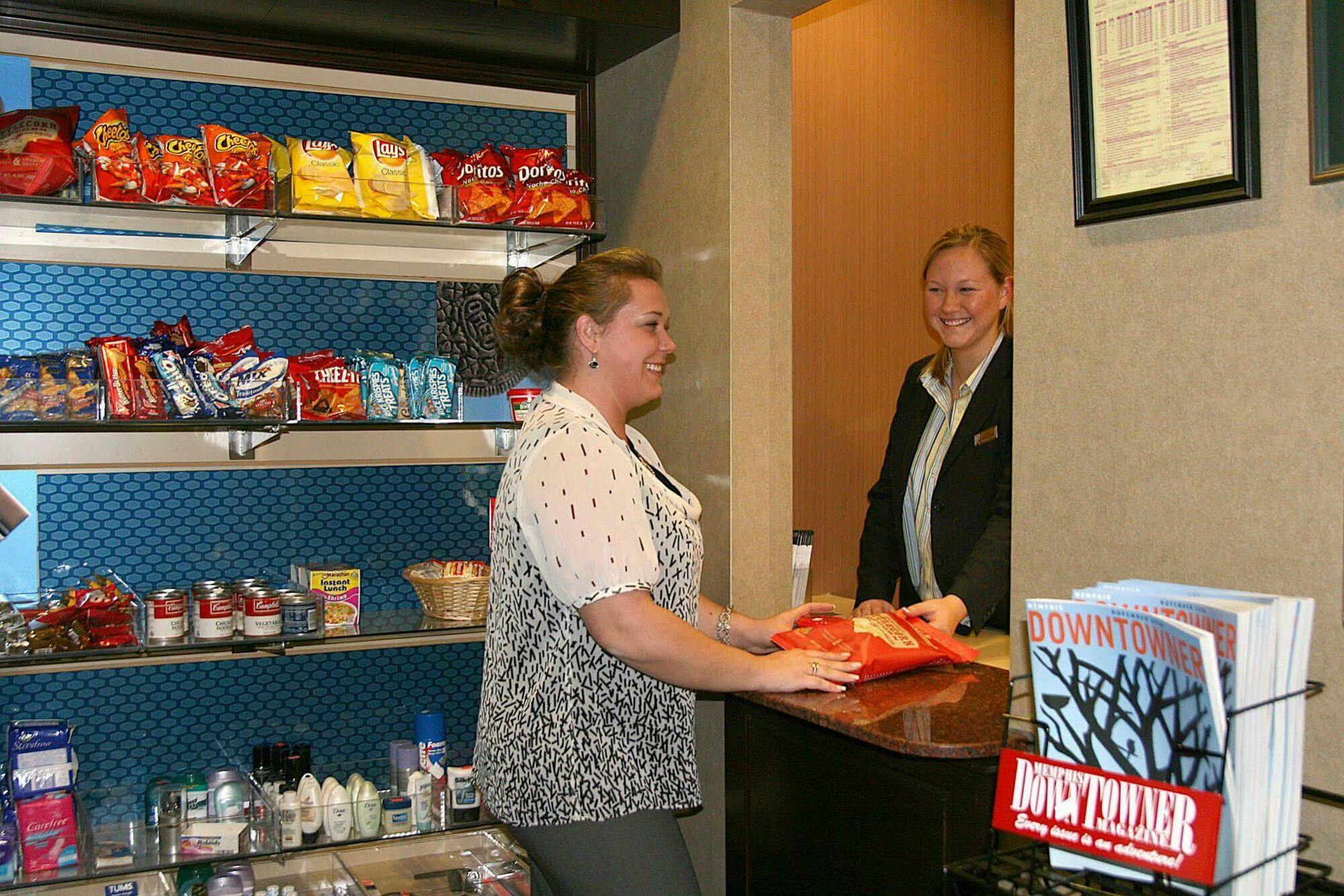 Hampton Inn & Suites Memphis-Beale Street Einrichtungen foto